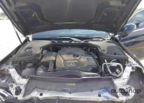 2017 Mercedes-Benz E 300 4Matic из США, поврежденный, VIN WDDZF4KB6HA278263